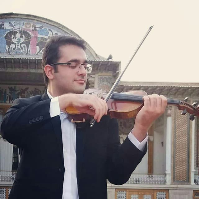 رامین داروور نوازنده و مدرس ویولن